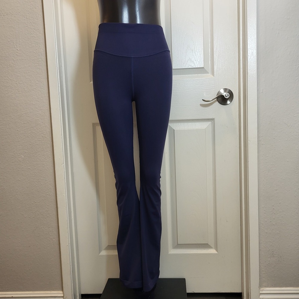 Fabletics High Waisted Flare Leggings Deep Navy -Size Medium-New w/o Tag!
